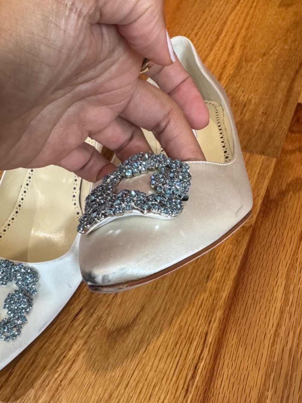 Manolo Blahnik Hangisi Bride 50 White Satin Pumps Size 43 US 13 - Picture 10 of 16